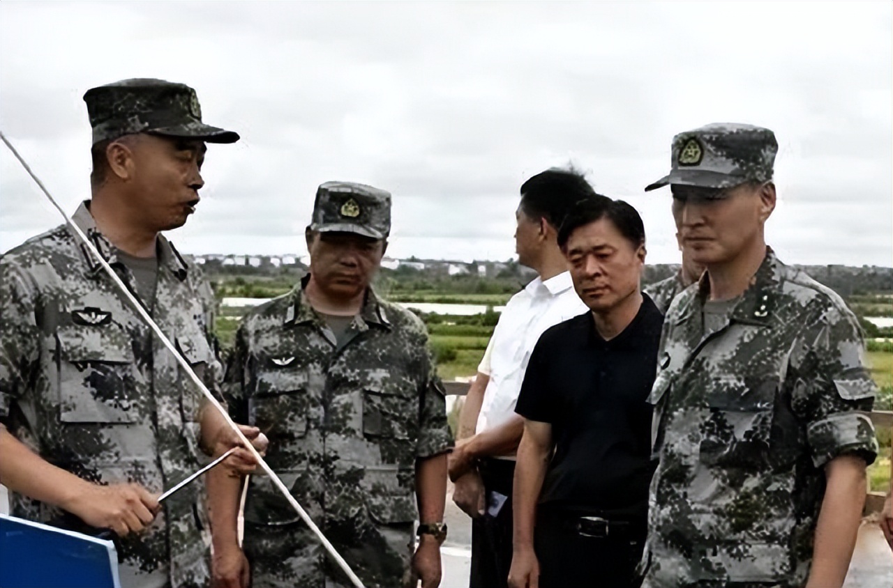 林向阳副军长最新消息,林向阳副军长最新消息，展现新时代军人的风采